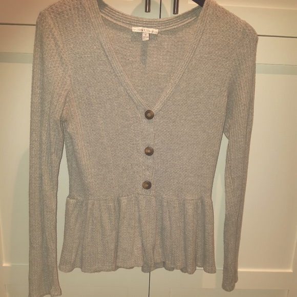 Brand New Rickis Gray Waffle Knit Peplum Top NWOT - Picture 5 of 11